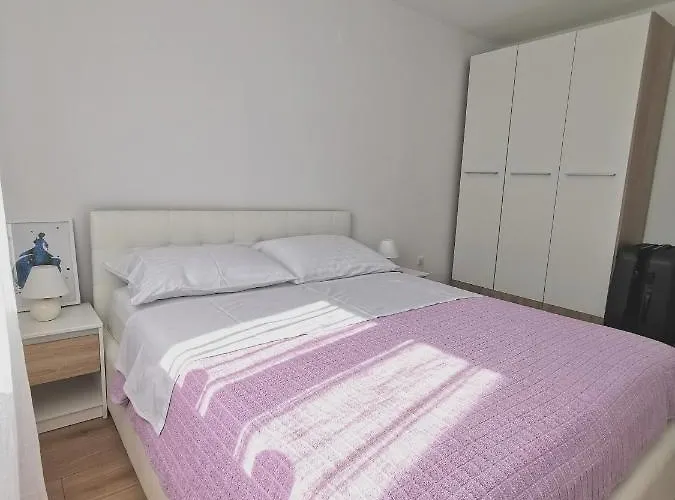 Ulike I Pini Apartment